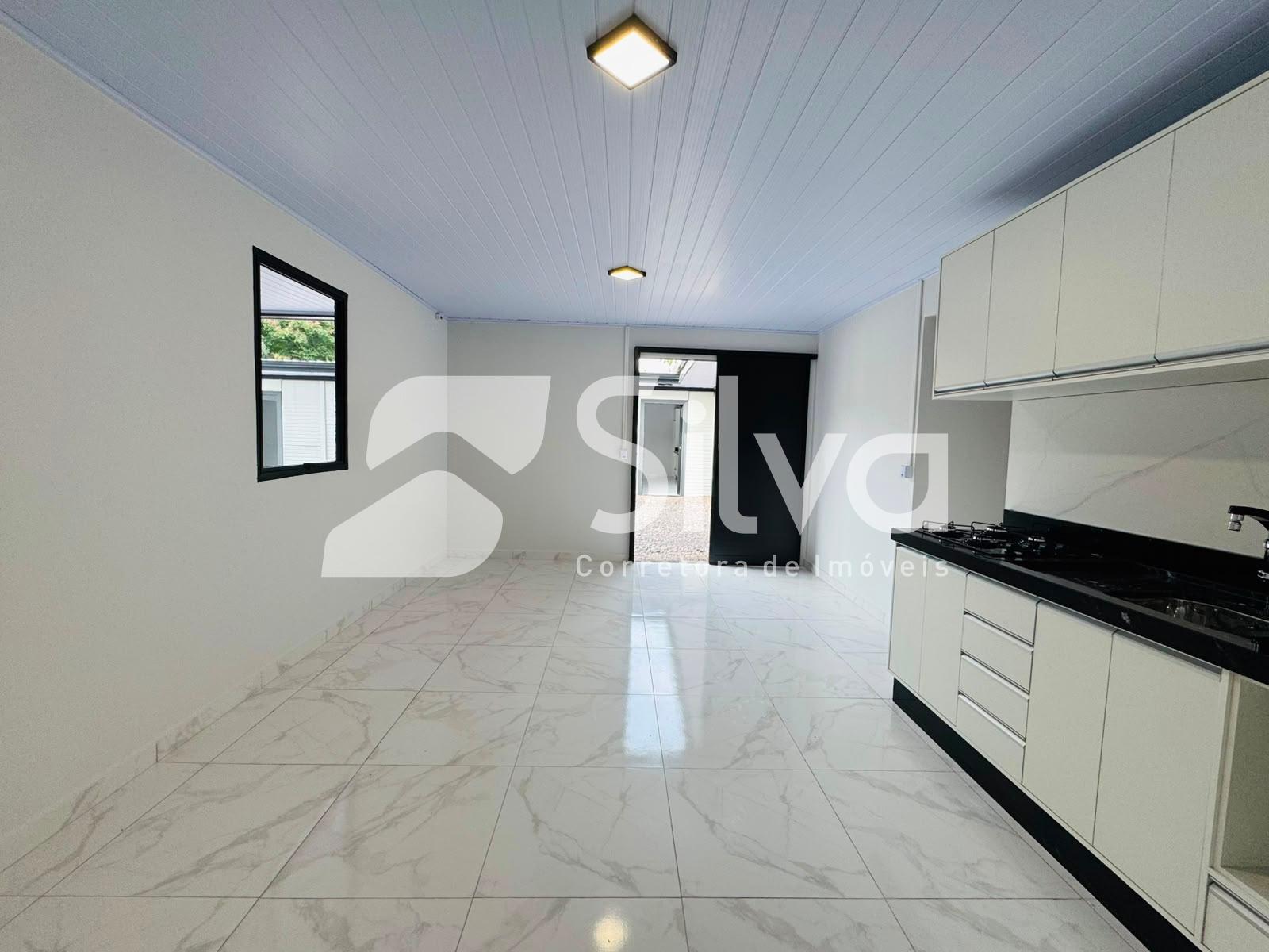 Casa em condomínio para locação, com 02 dormitórios - Centro Norte.