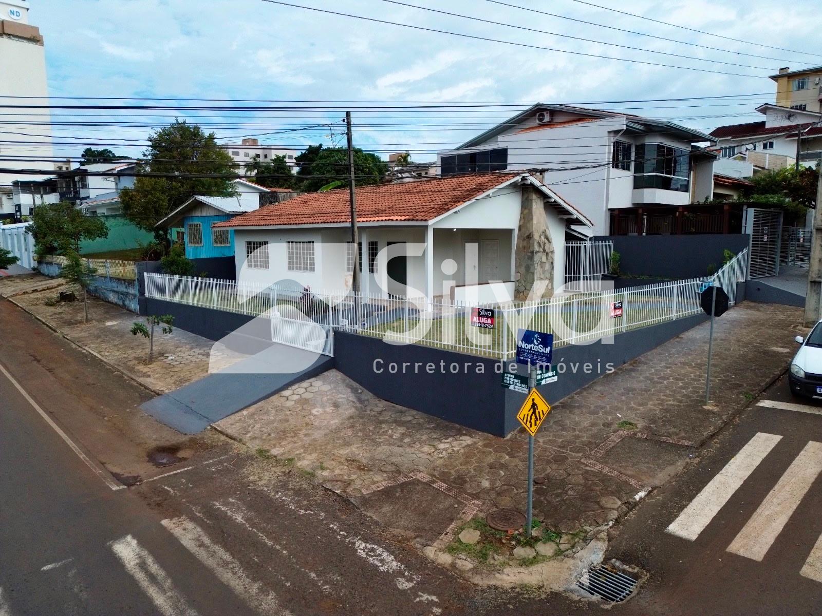 Casa para locação com 01 suíte e 02 dormitórios - São Francisc...