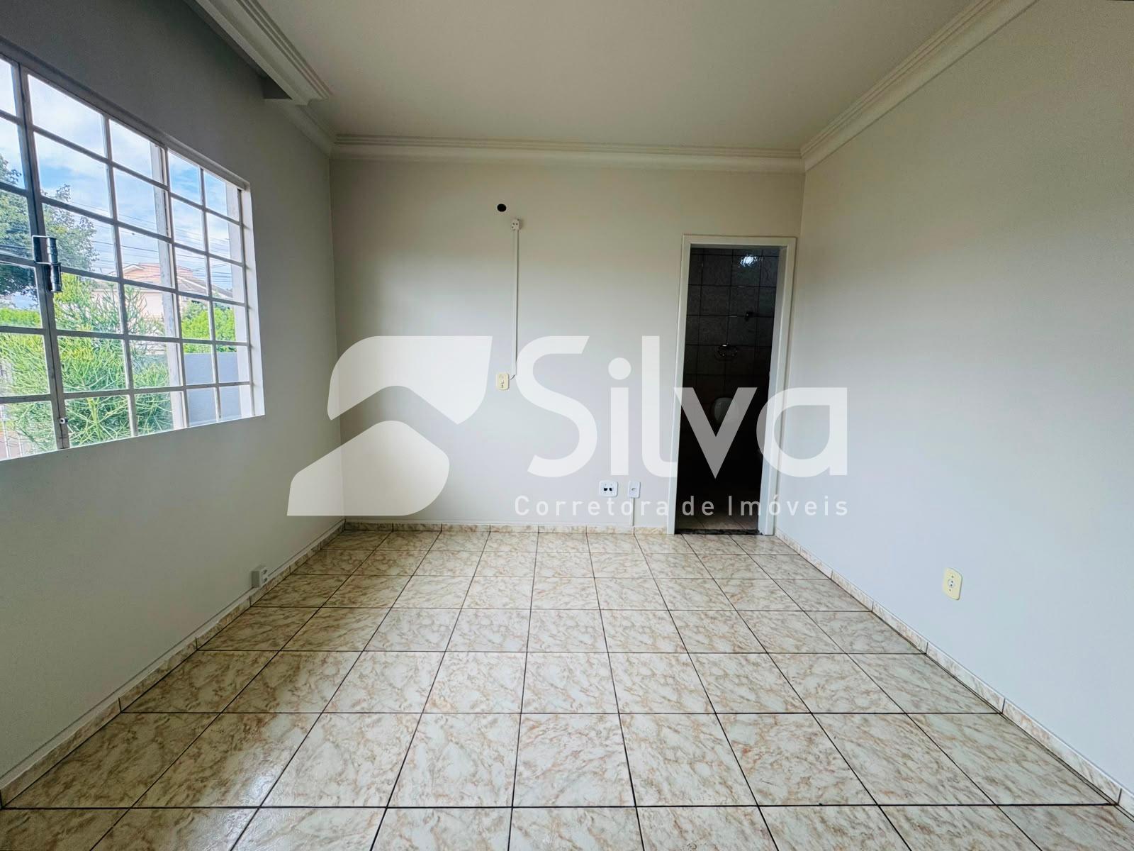 Casa para locao com 01 sute e 02 dormitrios - So Francisco de Assis.