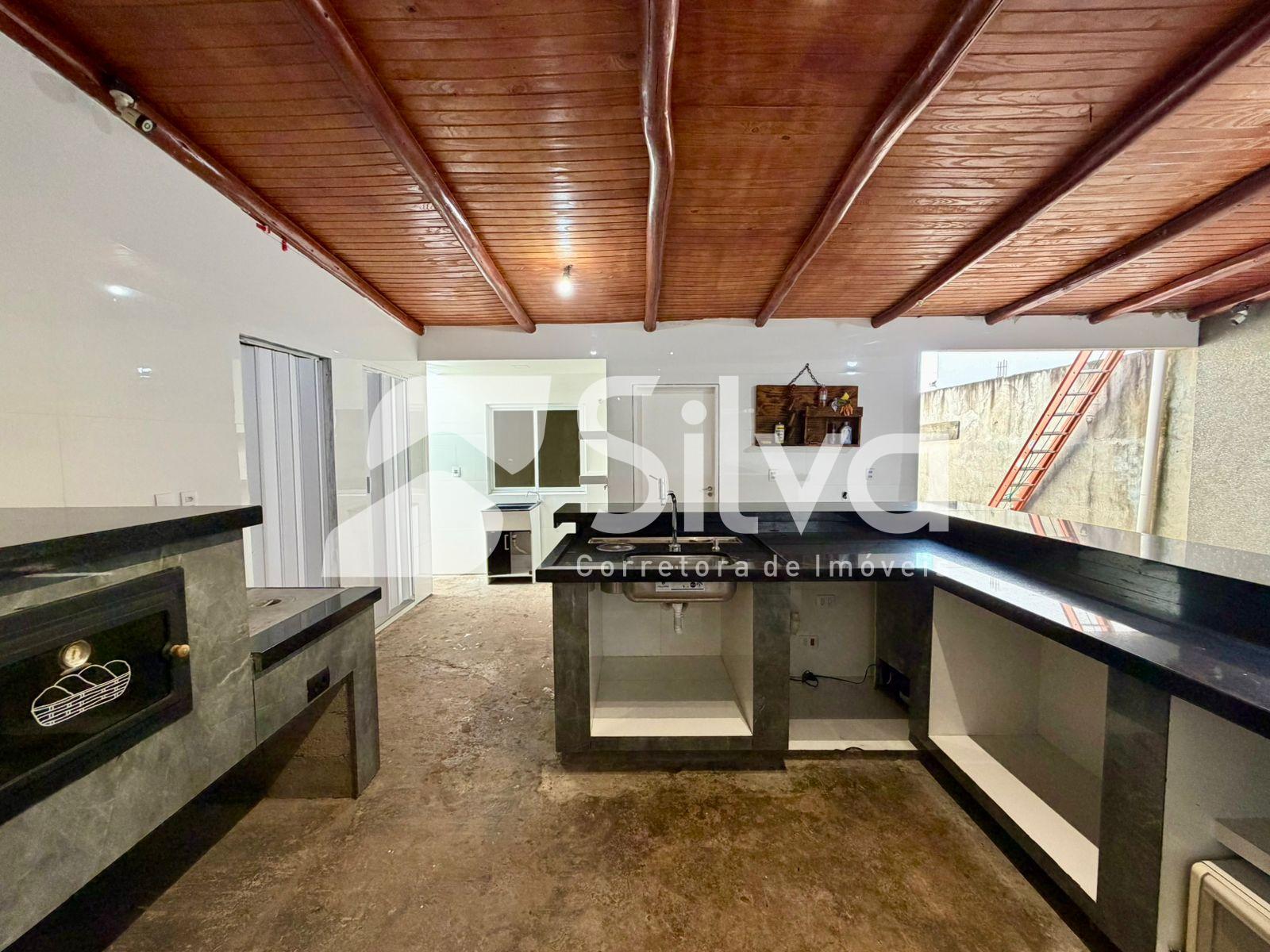 Casa para locação com 02 dormitórios - Bairro Santa Luzia ll