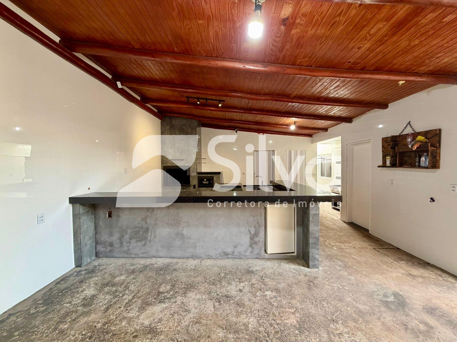 Casa para locação com 02 dormitórios - Bairro Santa Luzia ll