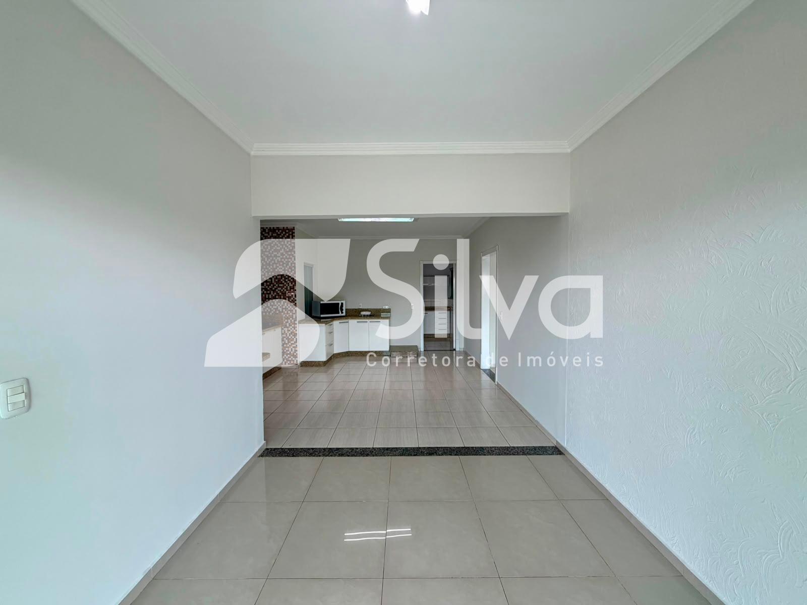 Apartamento para locao com 01 sute e 02 dormitrios - Centro Sul.