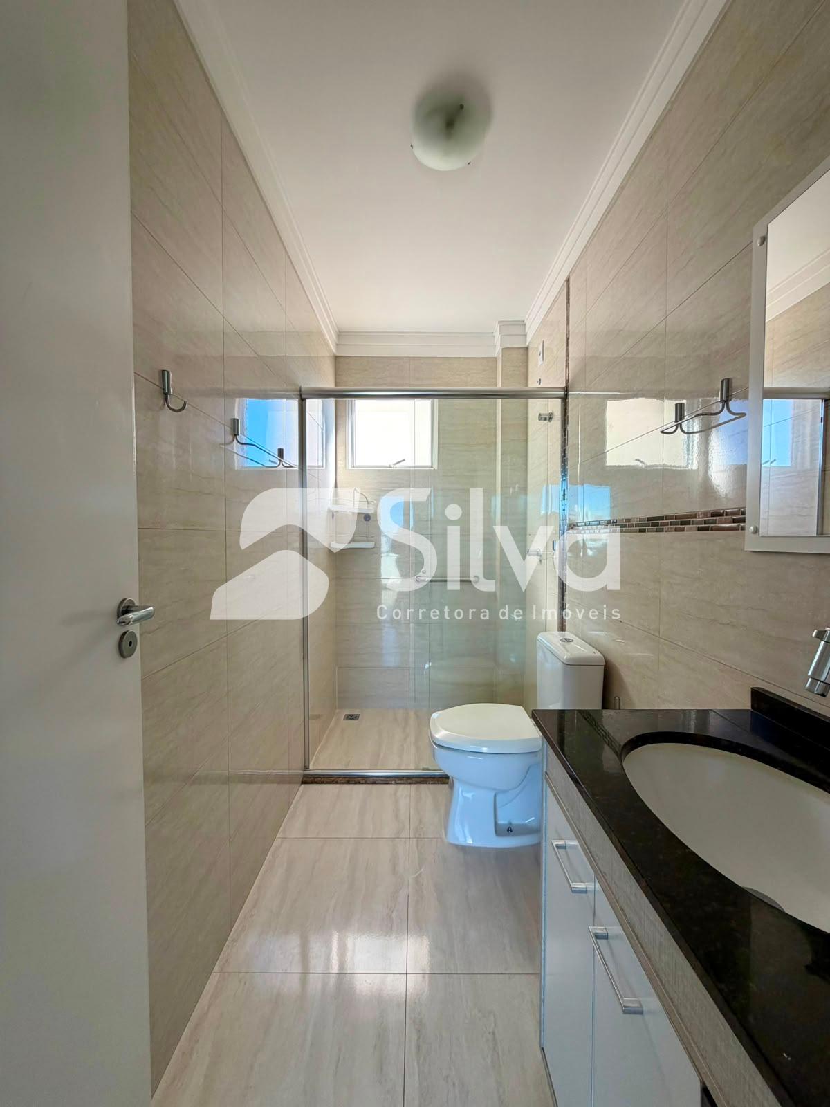 Apartamento para locao com 01 sute e 2 dormitrios - Centro Norte.