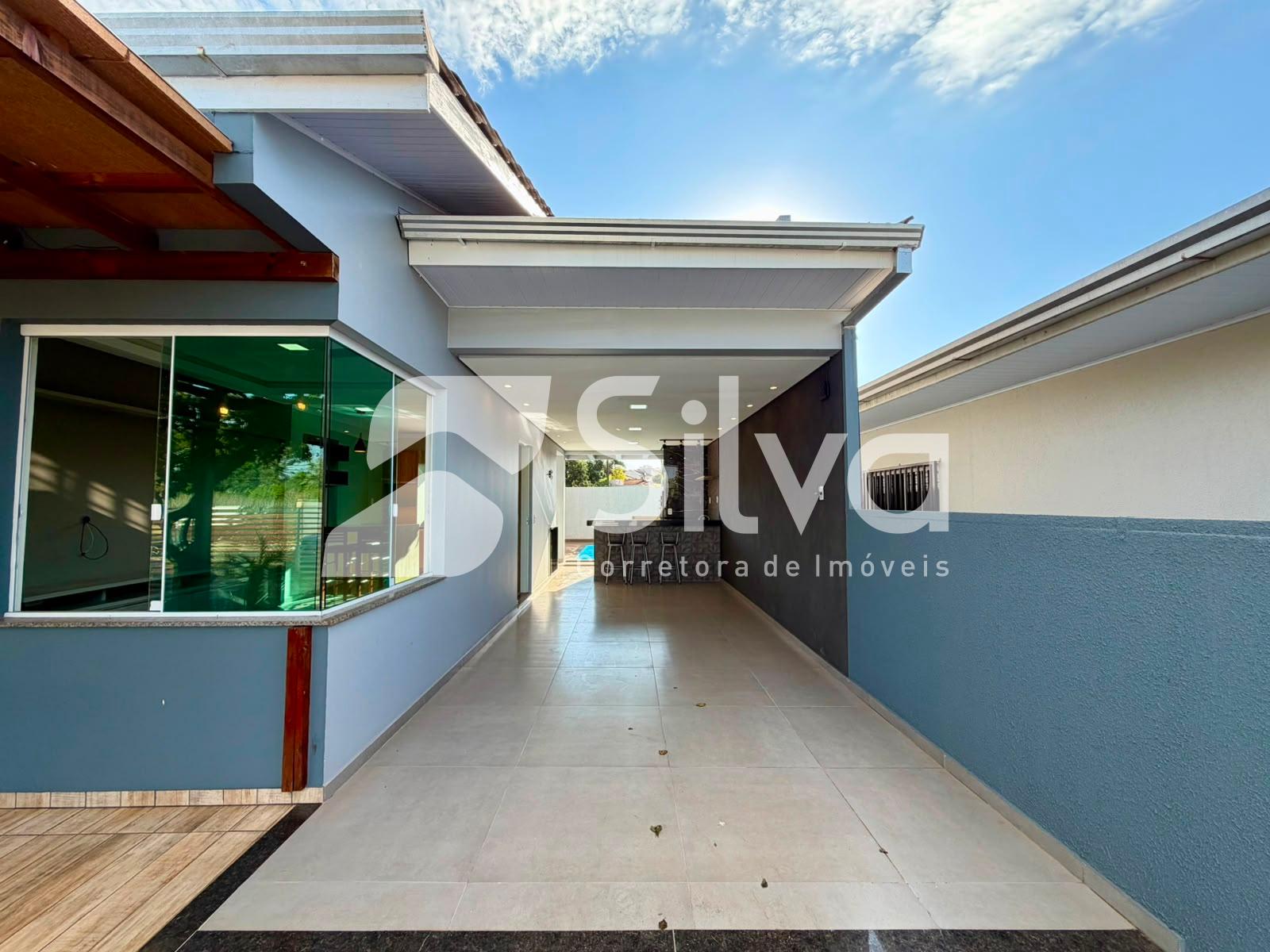Casa a venda localizada no Margarida Galvan, Dois Vizinhos - PR.