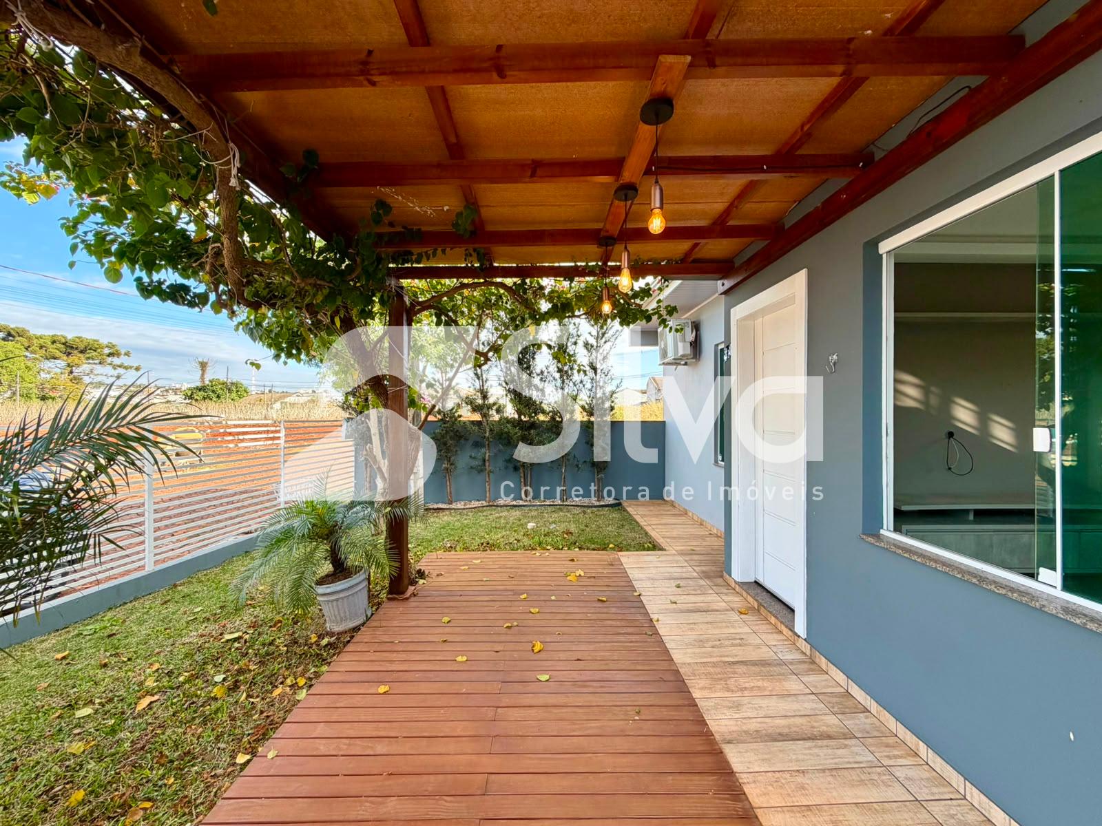 Casa a venda localizada no Margarida Galvan, Dois Vizinhos - PR.
