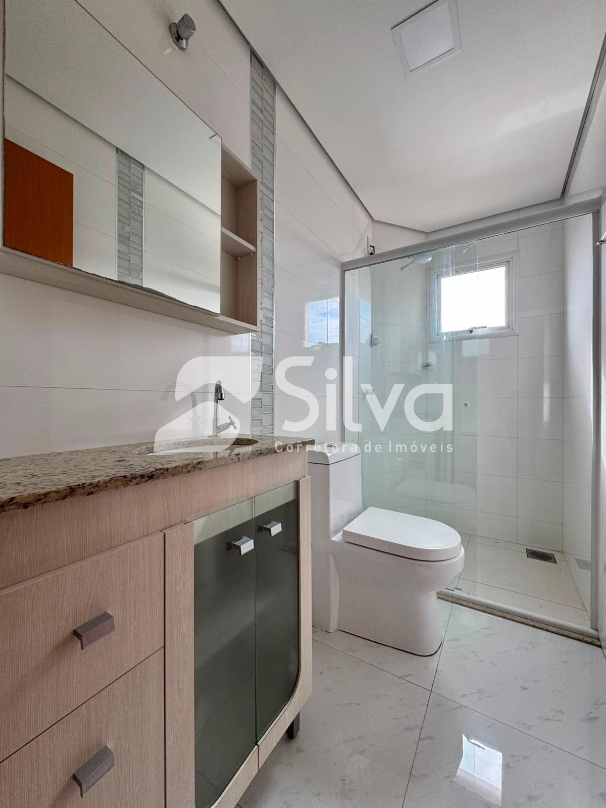 Apartamento para locao com 01 sute e 02 dormitrios - Centro Sul.