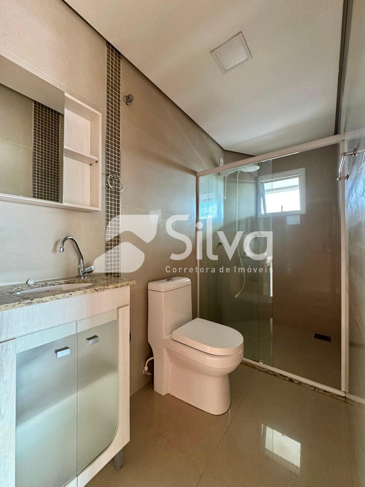 Apartamento para locao com 01 sute e 02 dormitrios - Centro Sul.