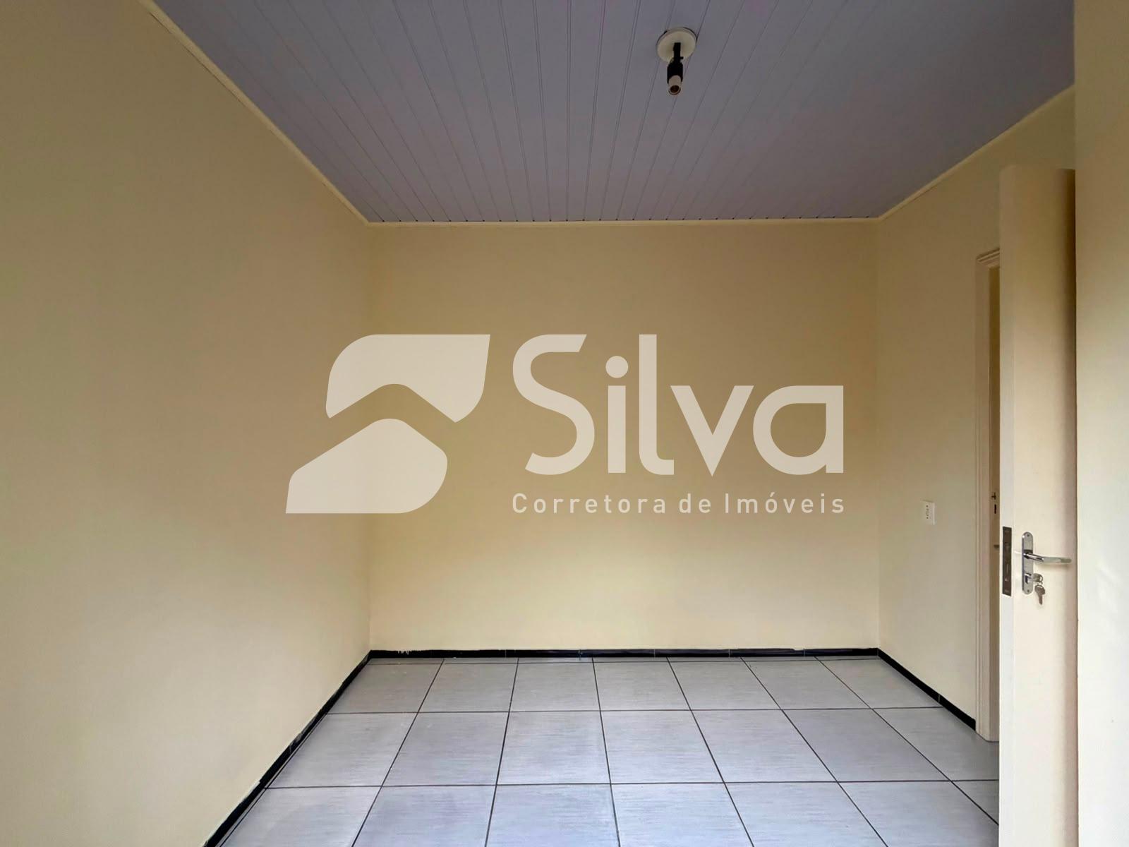 Casa para locao com 03 dormitrios - Bairro Margarida Galvan.