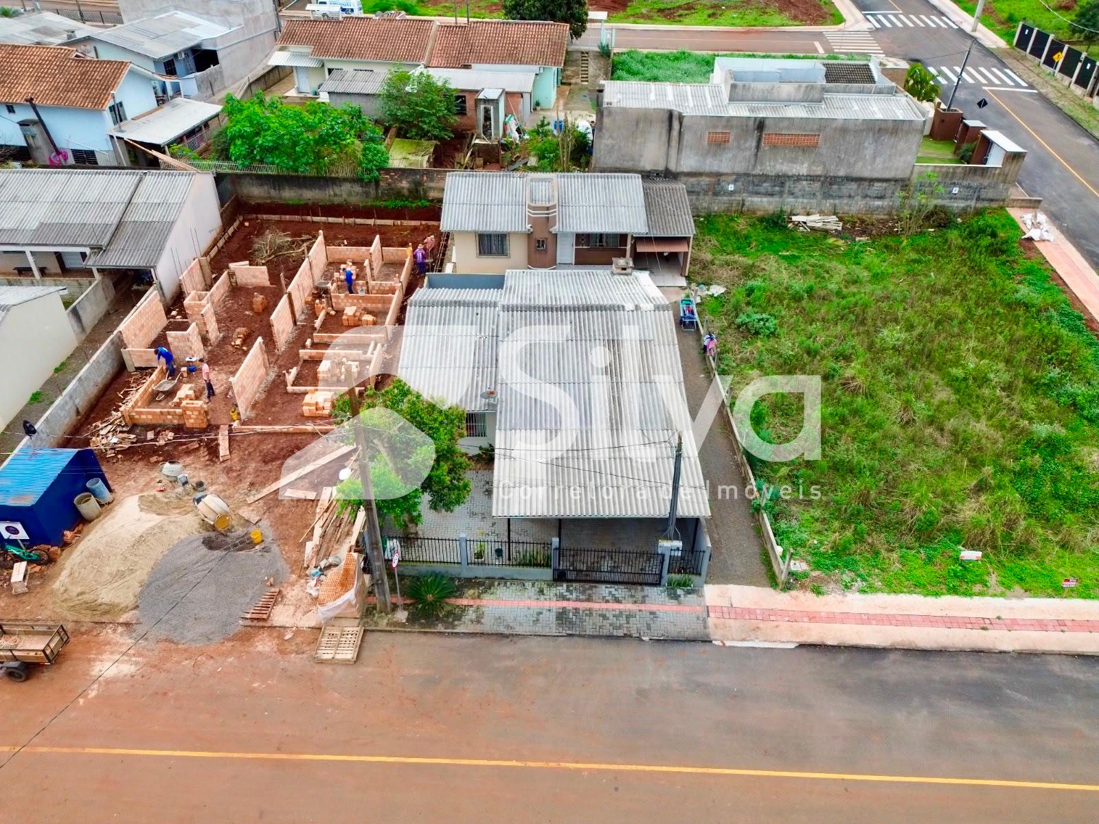 Casa de fundos a venda localizada no Loteamento Alvorada, Dois...