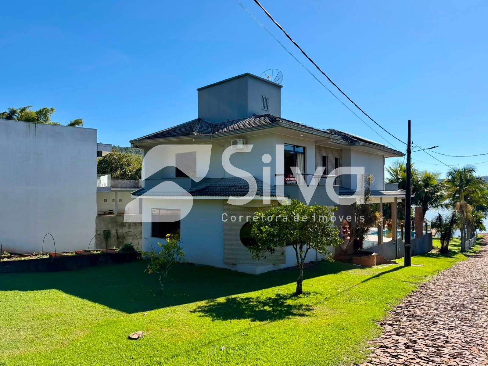 Casa a venda localizada no Alagado de Cruzeiro do Iguaçu-PR.