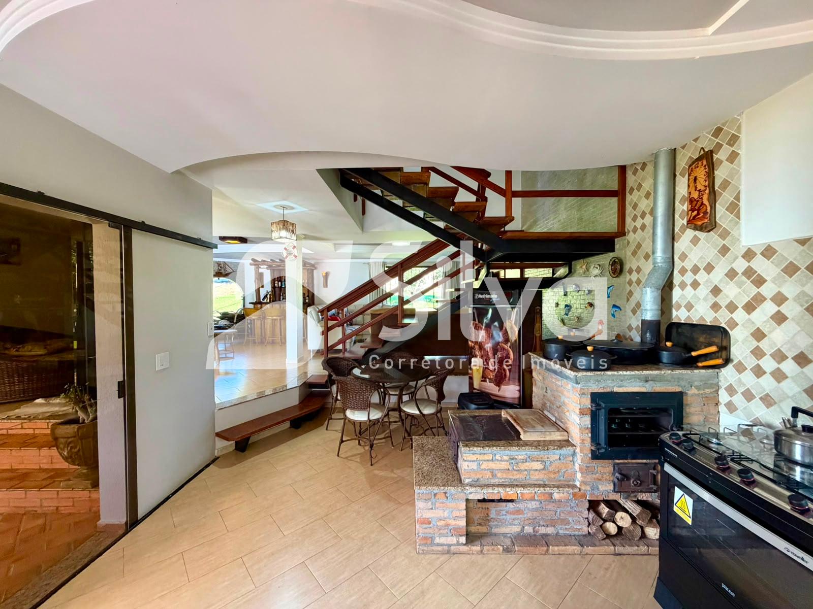 Casa a venda localizada no Alagado de Cruzeiro do Iguaçu-PR.