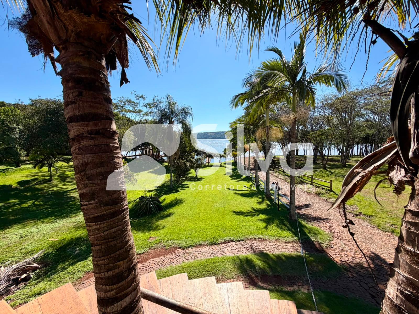 Casa a venda localizada no Alagado de Cruzeiro do Iguau-PR.
