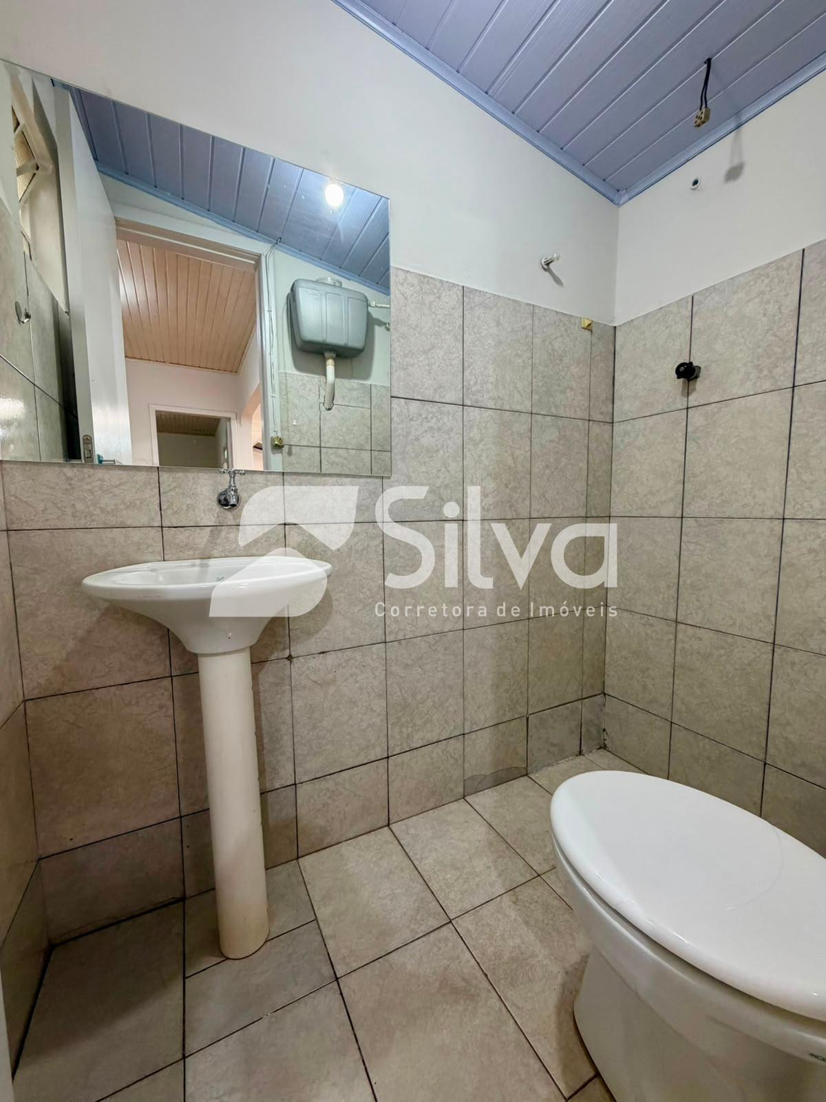 Casa para locação com 04 dormitórios - Centro Sul.