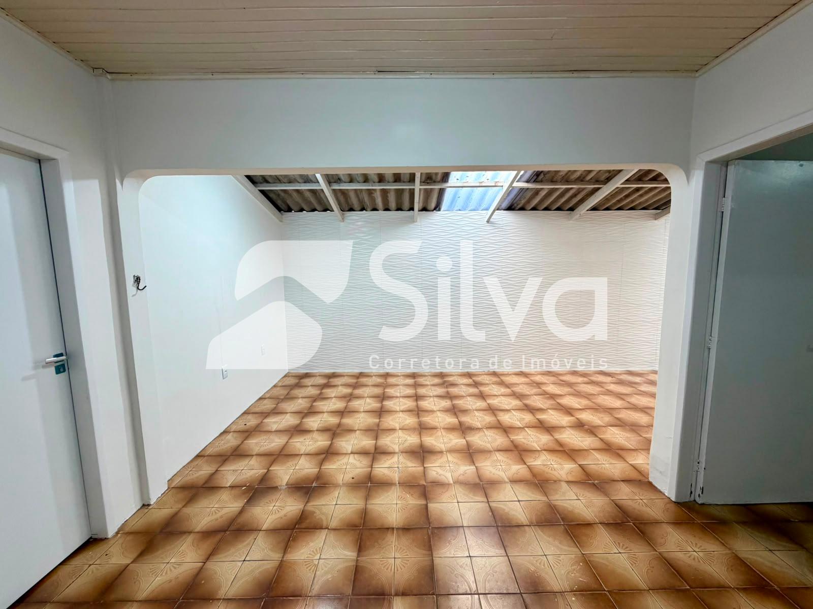 Casa para locação com 04 dormitórios - Centro Sul.