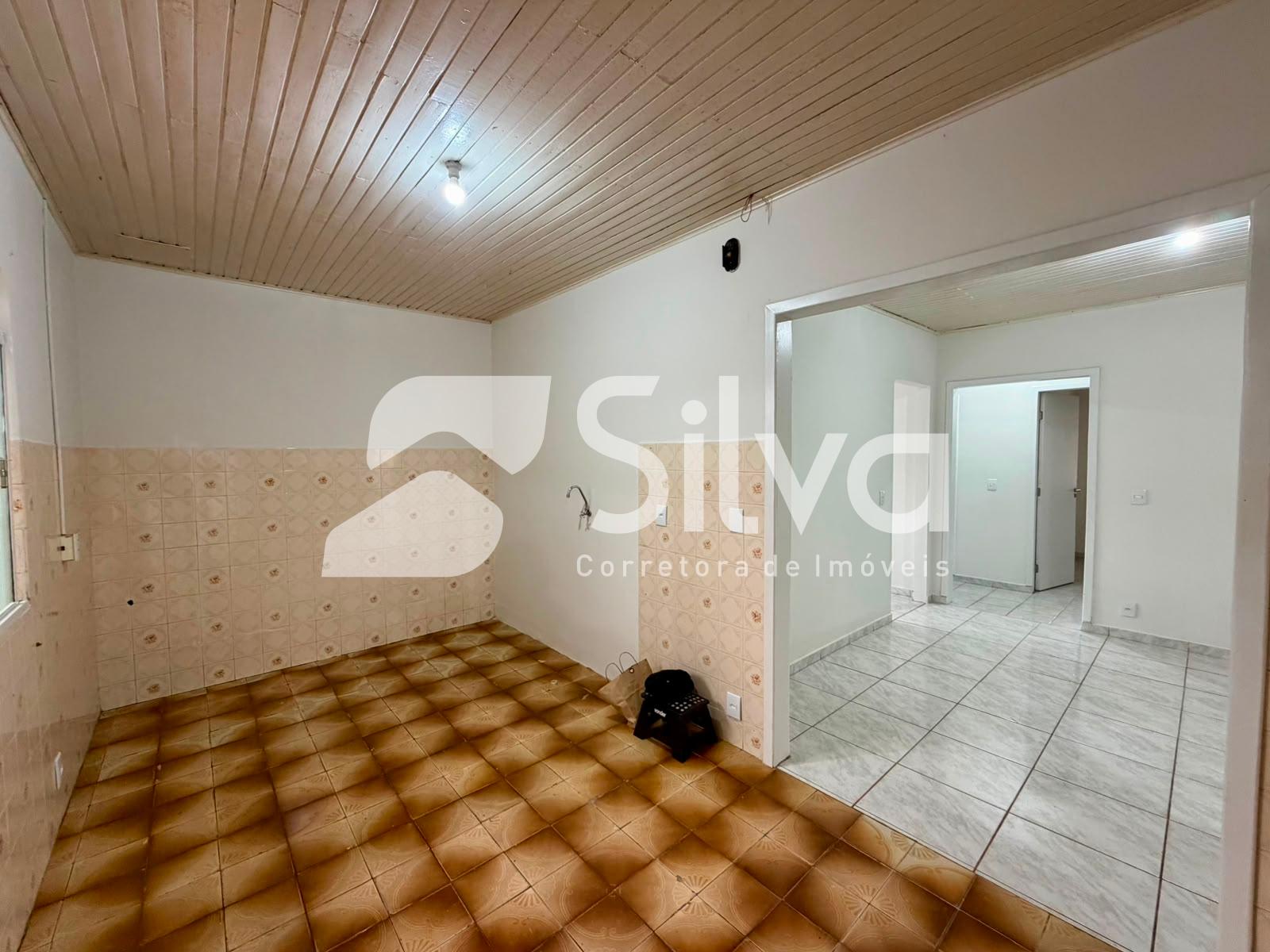 Casa para locação com 04 dormitórios - Centro Sul.