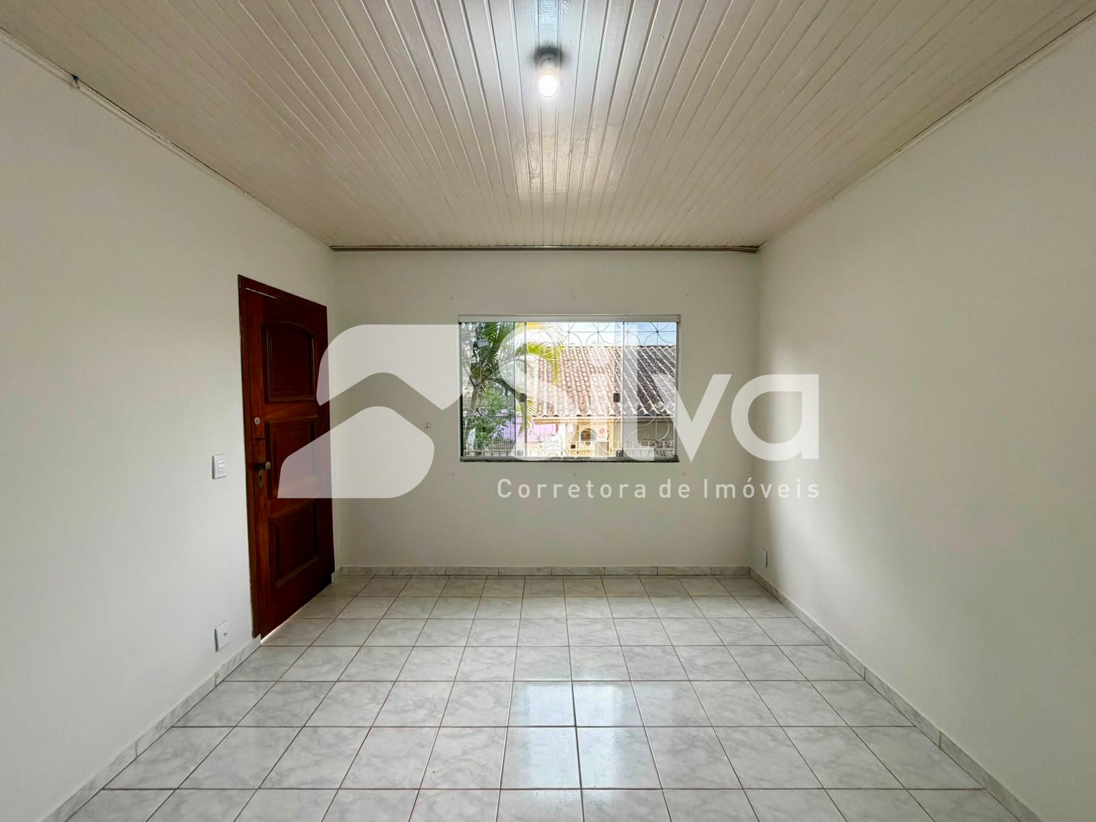 Casa para locação com 04 dormitórios - Centro Sul.