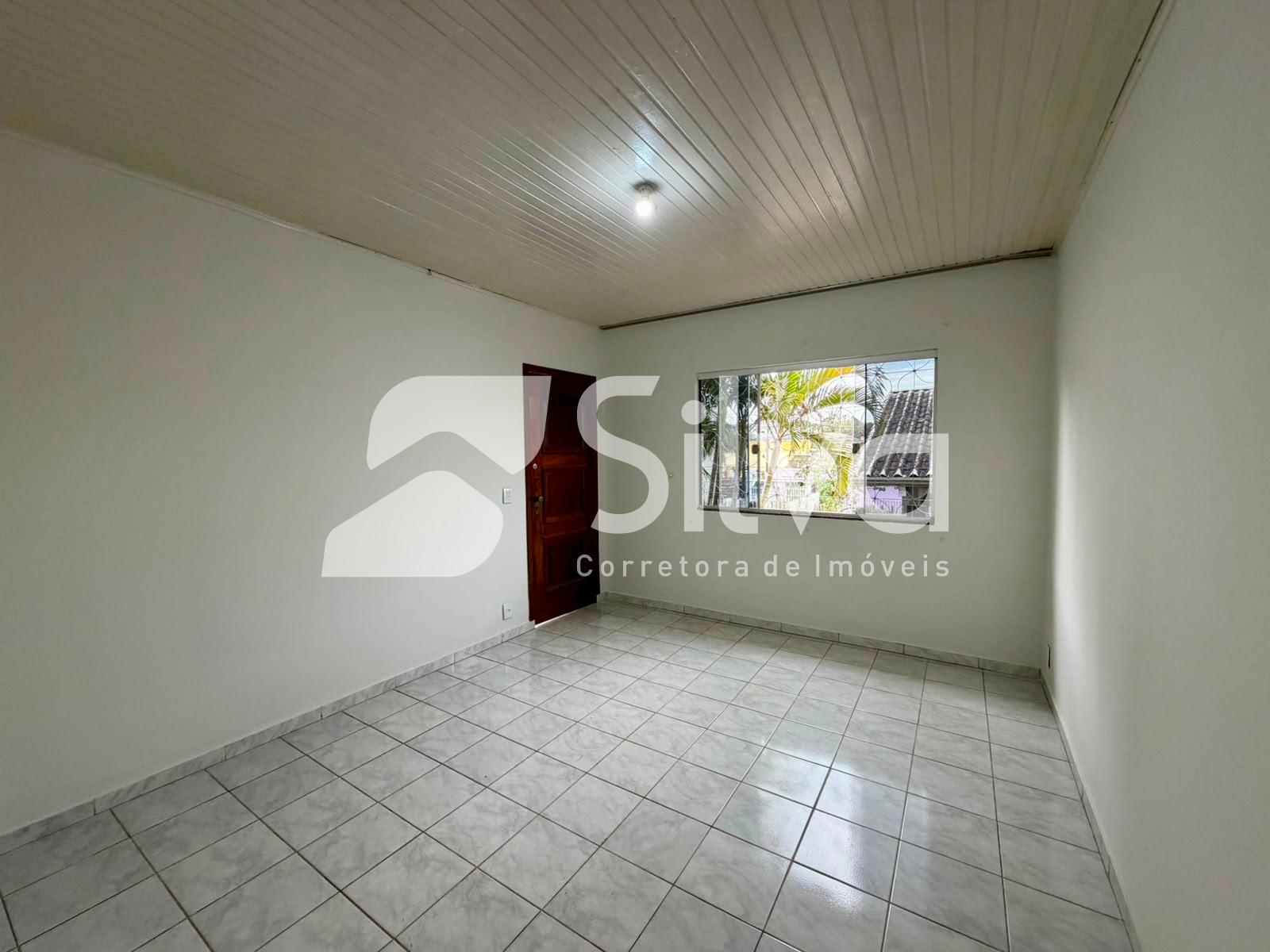 Casa para locação com 04 dormitórios - Centro Sul.