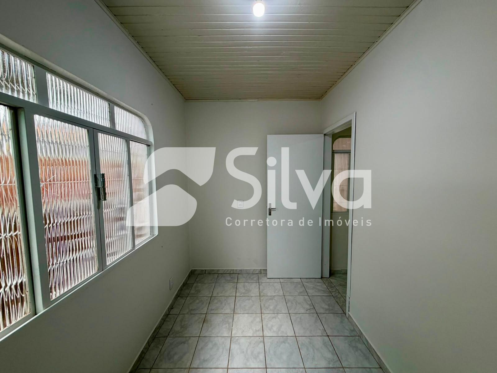 Casa para locação com 04 dormitórios - Centro Sul.