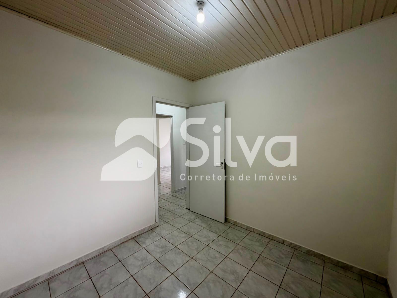 Casa para locação com 04 dormitórios - Centro Sul.