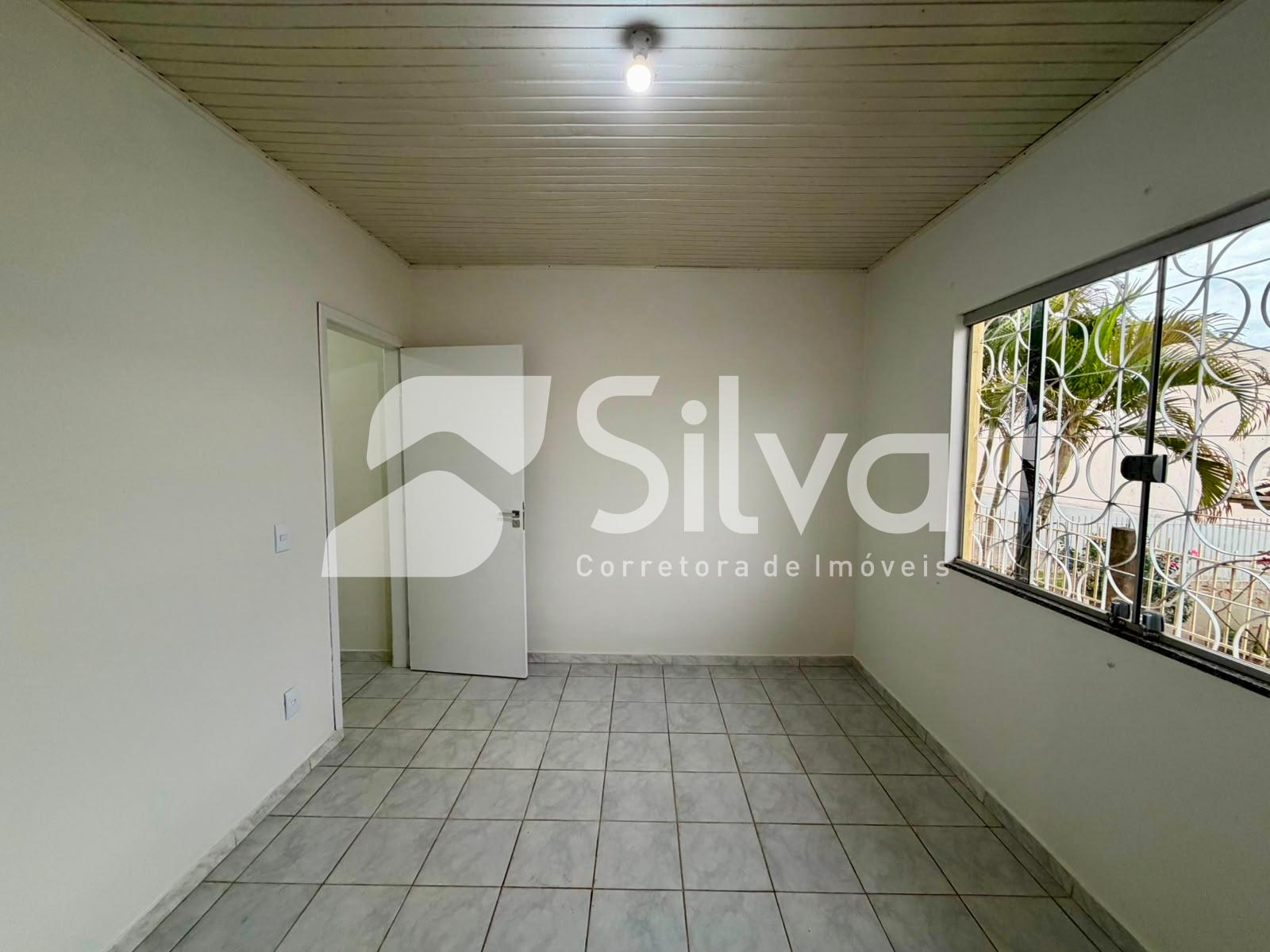 Casa para locação com 04 dormitórios - Centro Sul.
