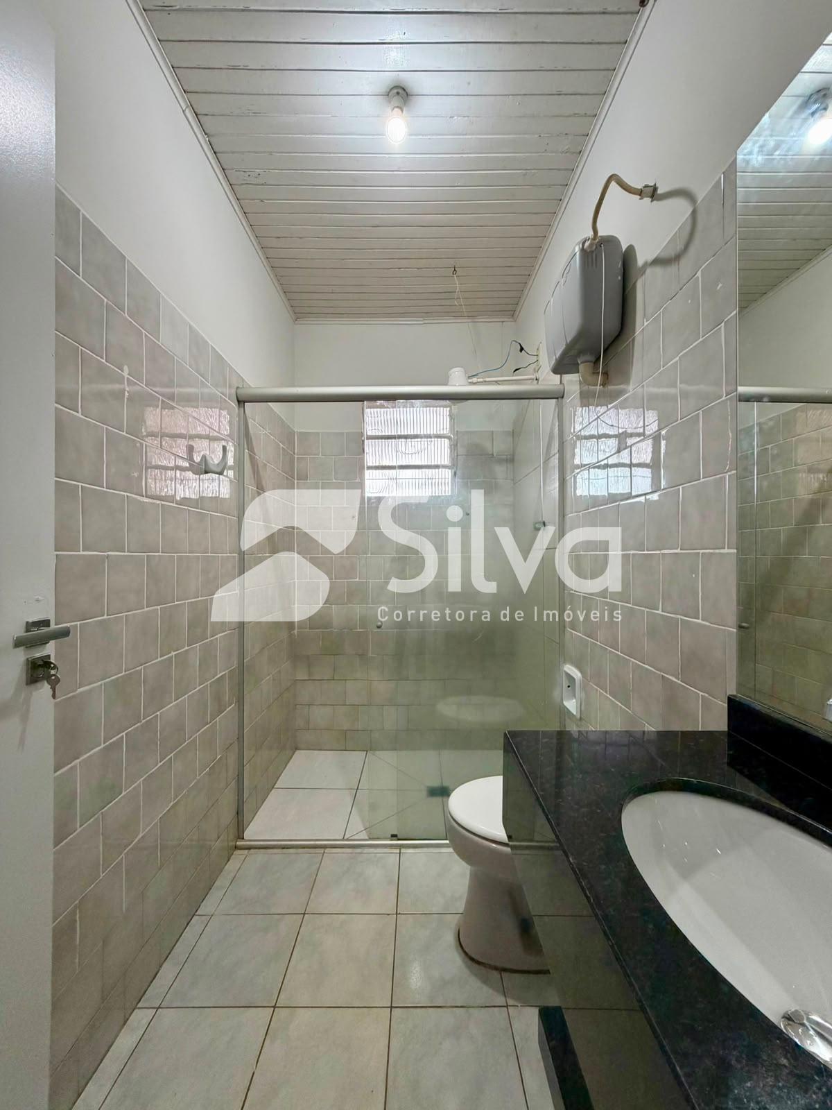 Casa para locação com 04 dormitórios - Centro Sul.