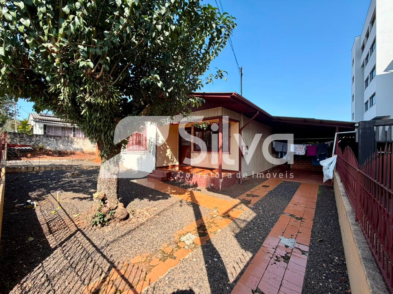 Casa a venda localizada no Bairro São Francisco de Assis, Dois...