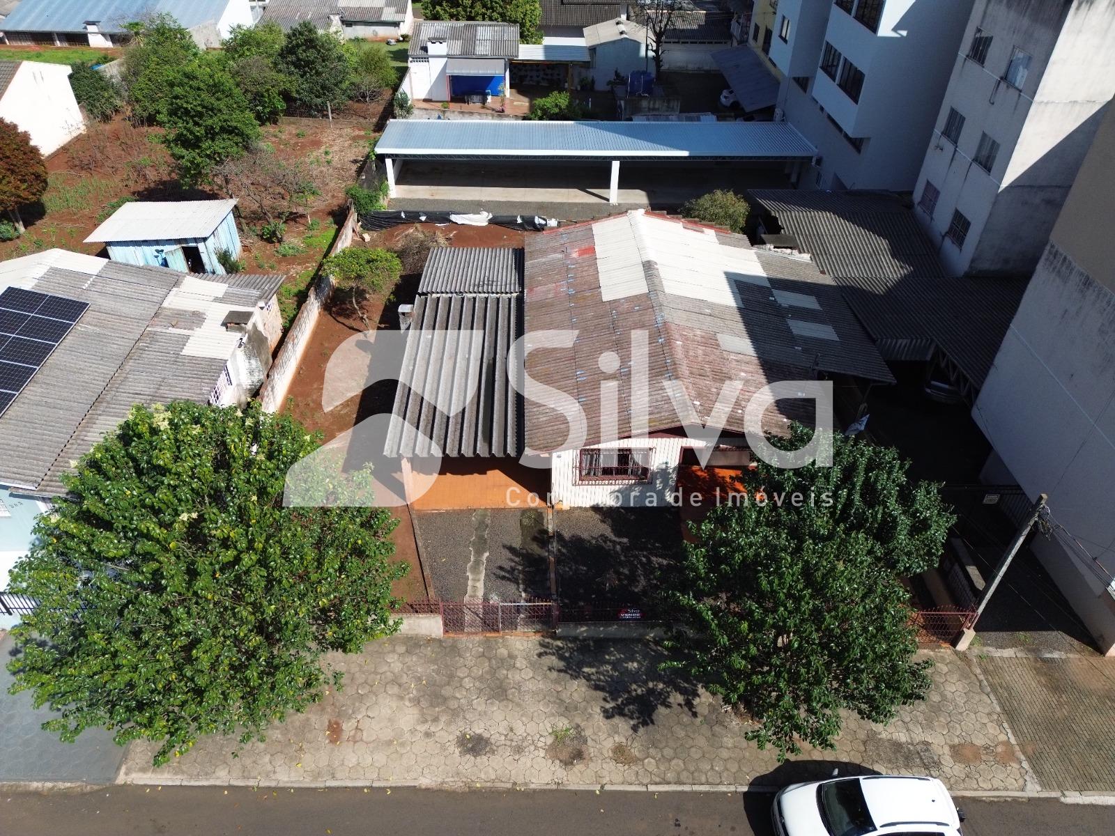 Casa a venda localizada no Bairro São Francisco de Assis, Dois...