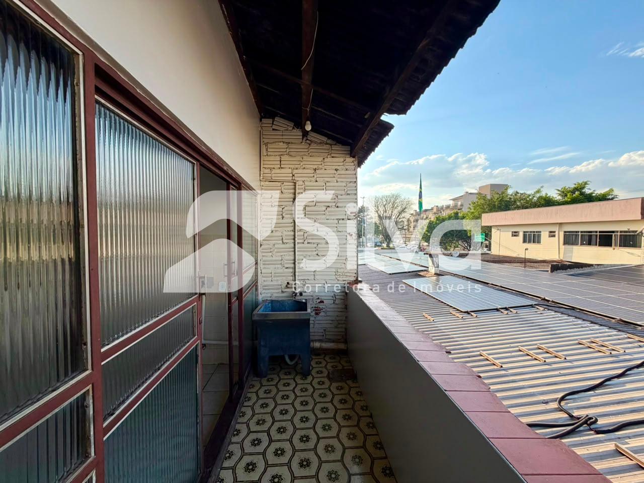 Apartamento para locao com 03 dormitrios - Centro Sul.