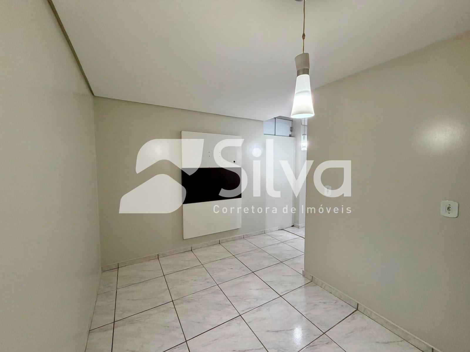 Quitinete trrea para locao com 01 dormitrio, semi-mobiliada - Centro Sul.