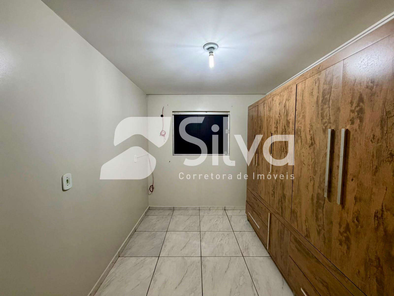 Quitinete trrea para locao com 01 dormitrio, semi-mobiliada - Centro Sul.