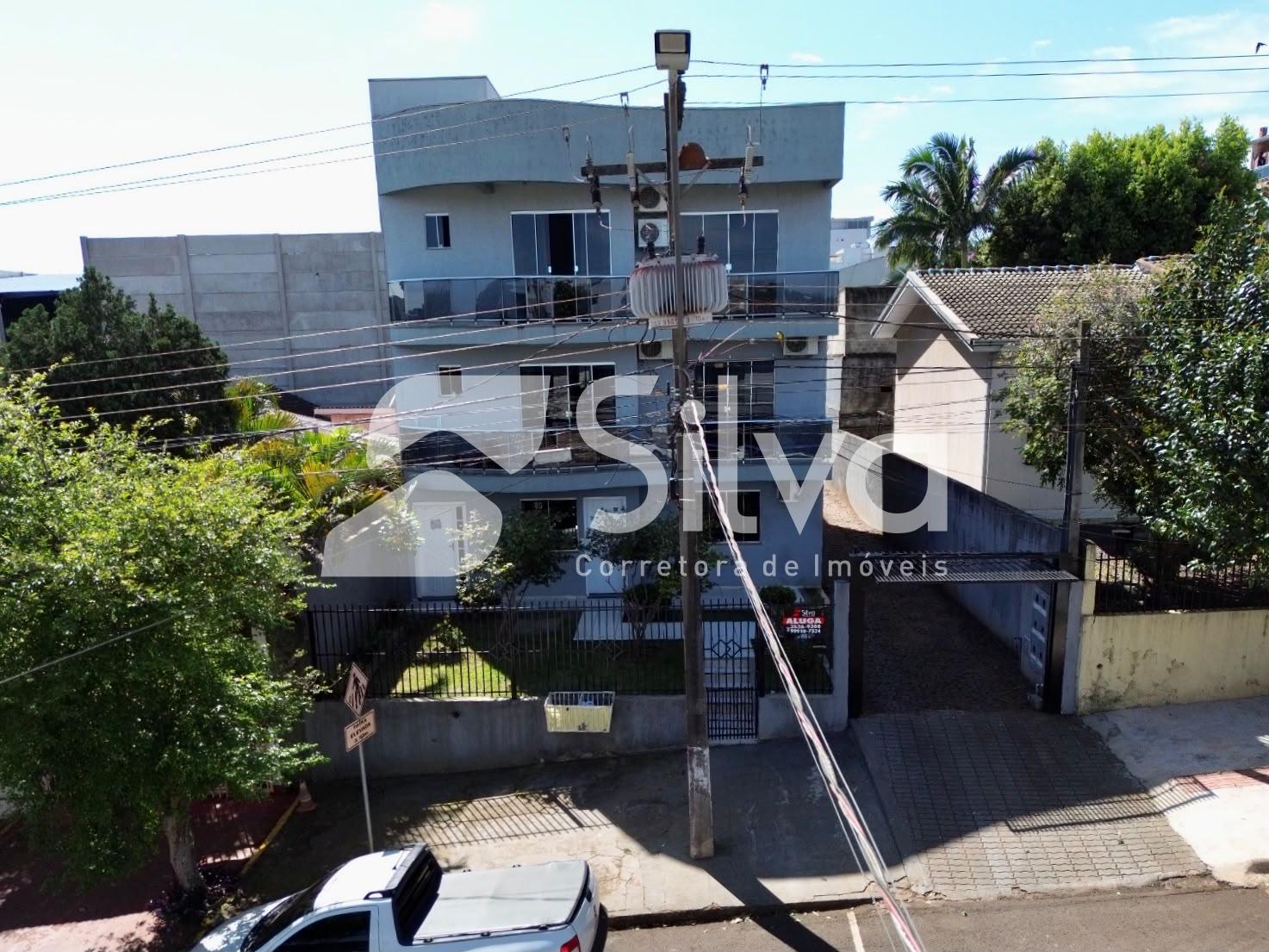 Apartamento térreo para locação com 02 dormitórios - Centro Sul.