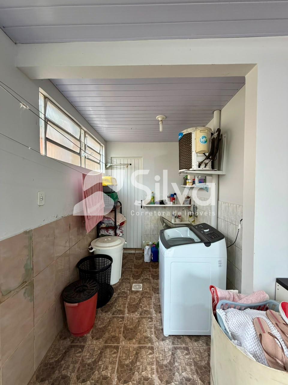 Casa venda localizada no Bairro das Torres, Dois Vizinhos-PR.