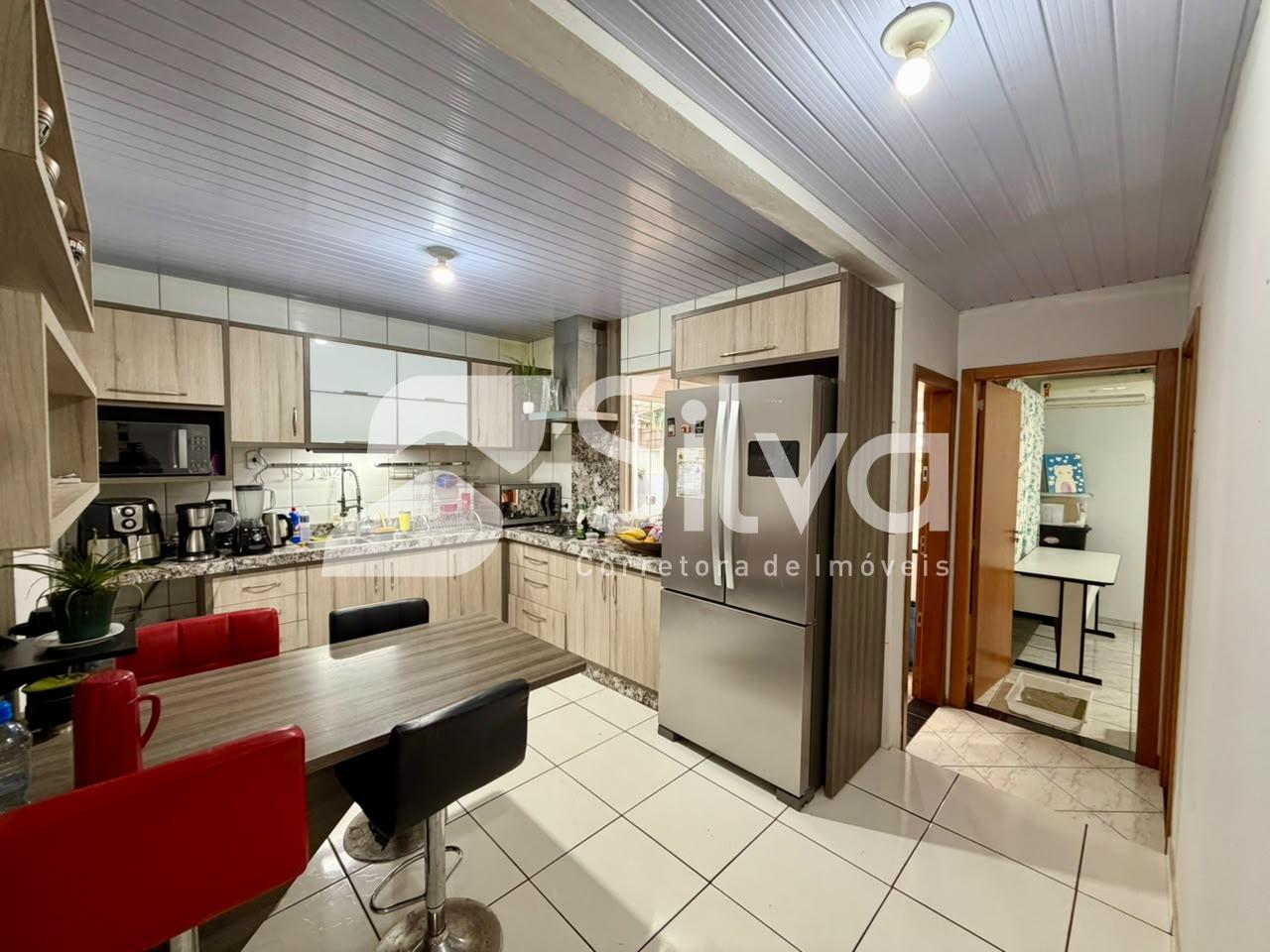 Casa venda localizada no Bairro das Torres, Dois Vizinhos-PR.