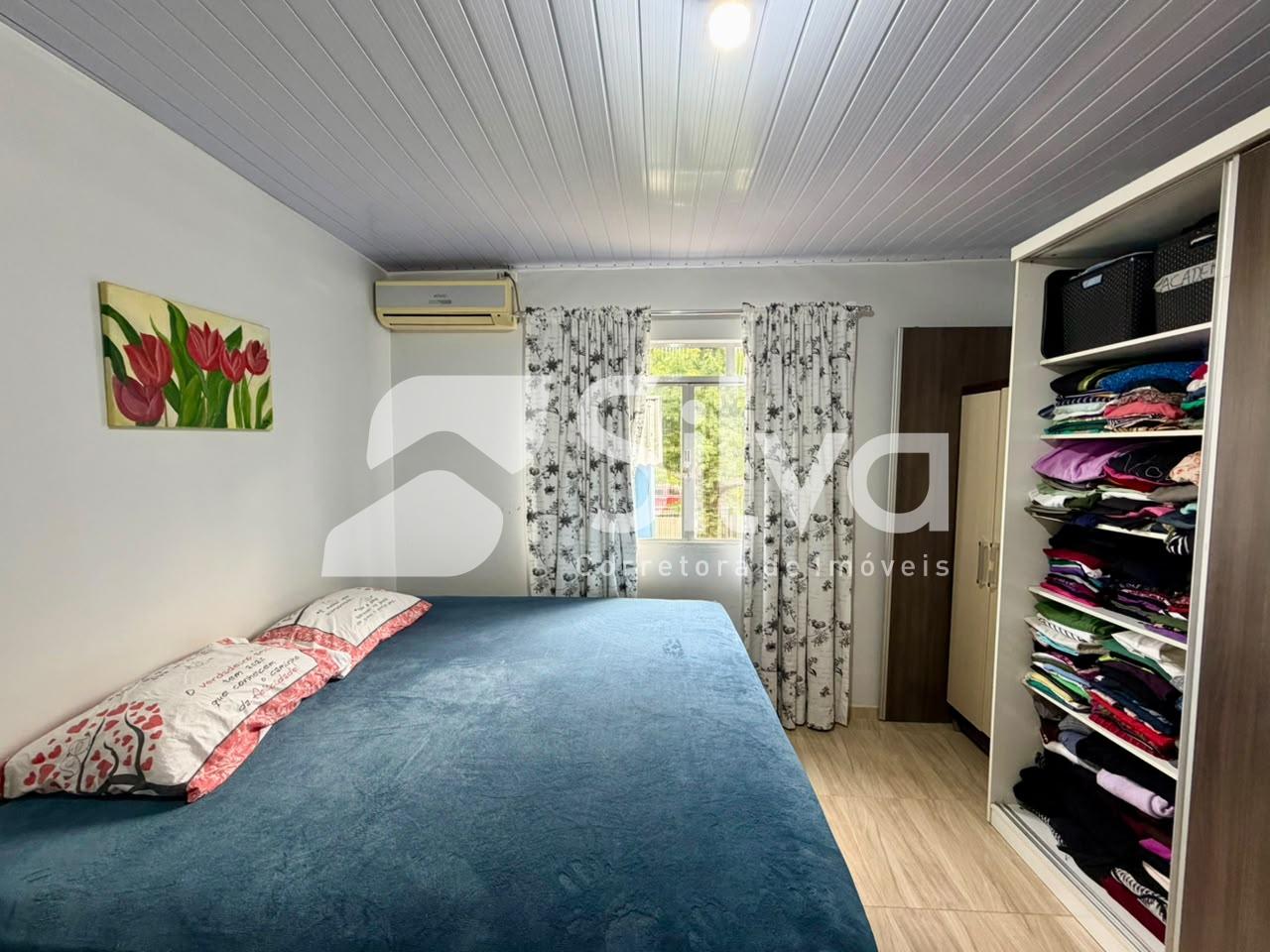 Casa venda localizada no Bairro das Torres, Dois Vizinhos-PR.