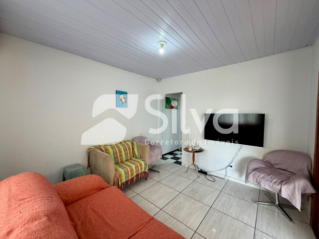 Casa venda localizada no Bairro das Torres, Dois Vizinhos-PR.