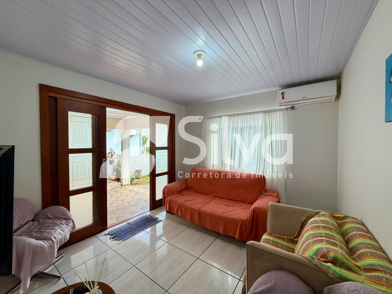 Casa venda localizada no Bairro das Torres, Dois Vizinhos-PR.