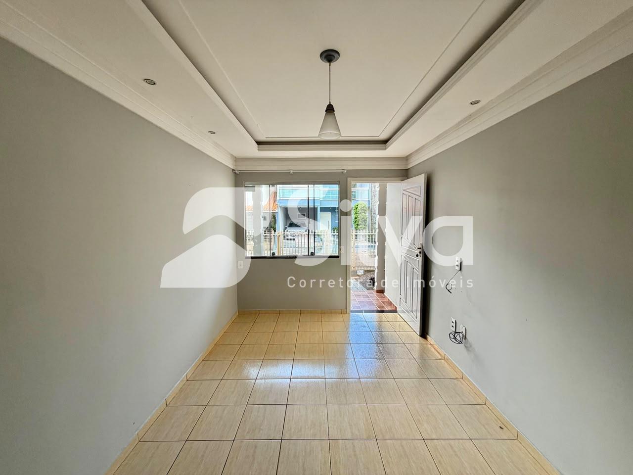 Casa de condomínio para locação com 01 suíte e 02 dormitórios - Centro Sul.
