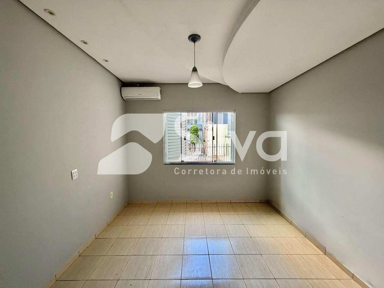 Casa de condomínio para locação com 01 suíte e 02 dormitórios - Centro Sul.