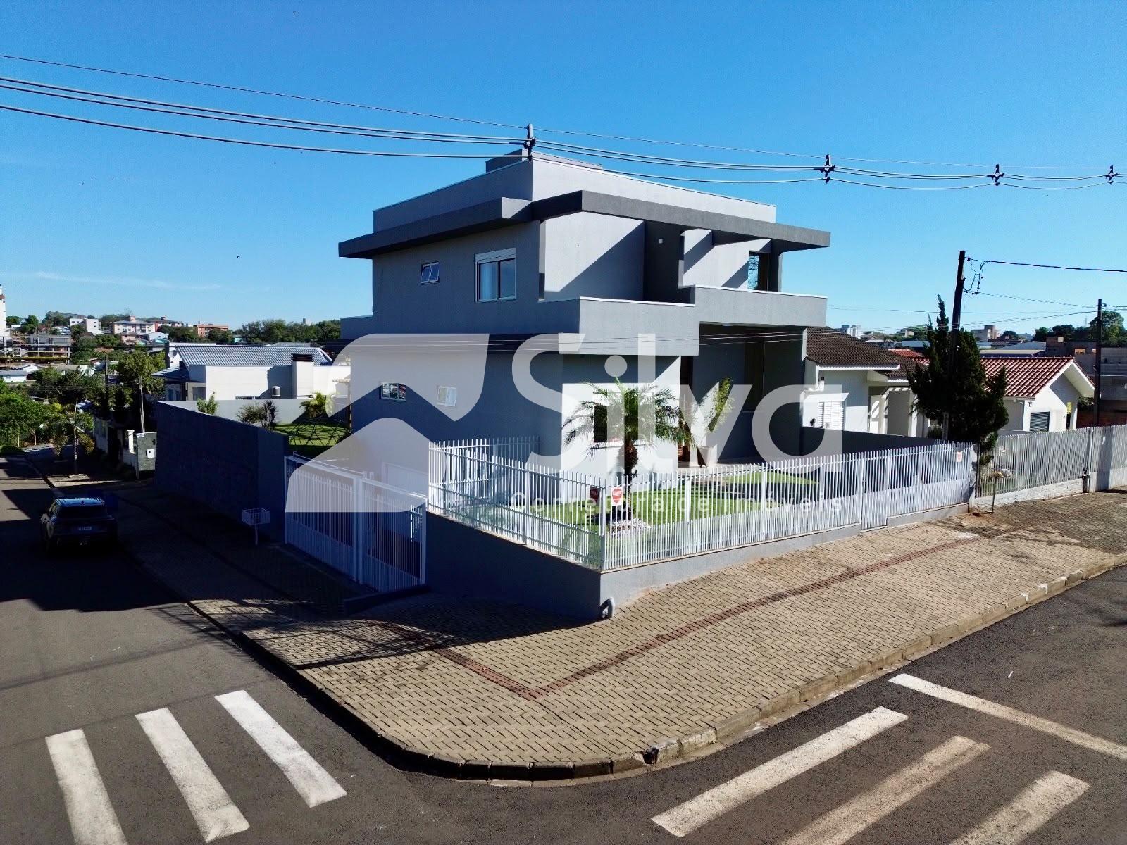Sobrado à venda localizado no Bairro São Francisco de Assis, D...