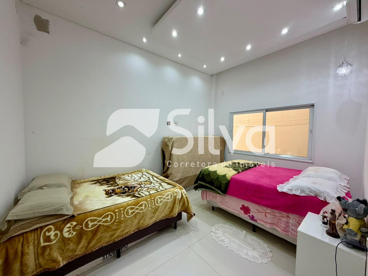 Triplex a venda localizado no Bairro das Torres, Dois Vizinhos - PR.