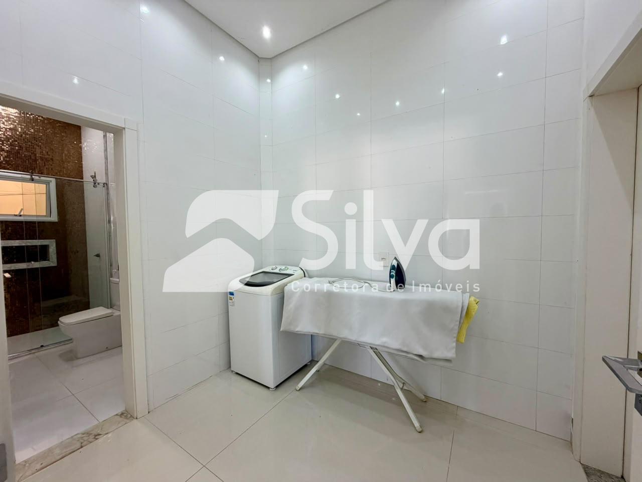 Triplex a venda localizado no Bairro das Torres, Dois Vizinhos - PR.