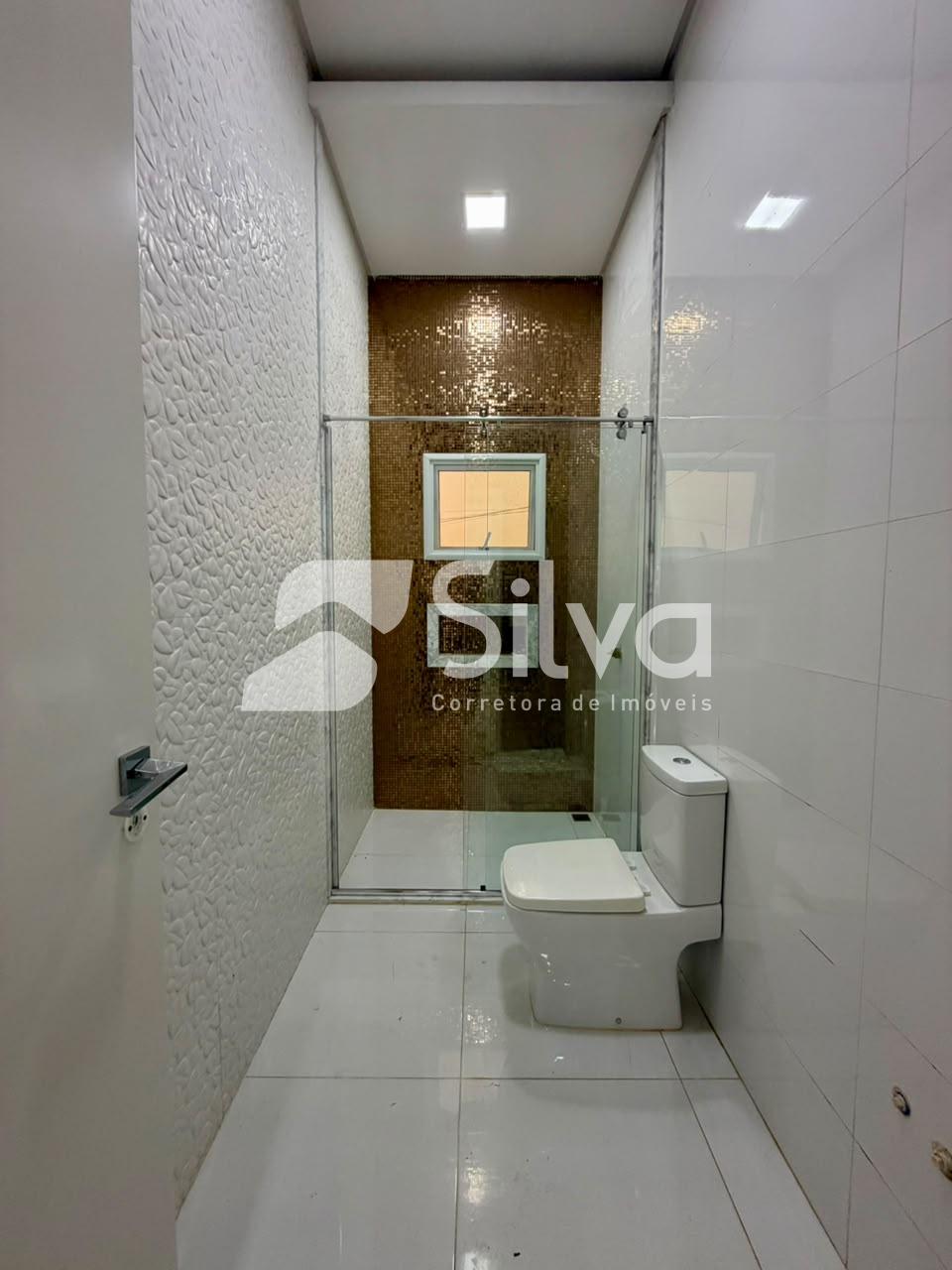 Triplex a venda localizado no Bairro das Torres, Dois Vizinhos - PR.