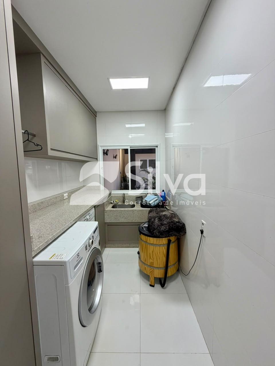 Triplex a venda localizado no Bairro das Torres, Dois Vizinhos - PR.