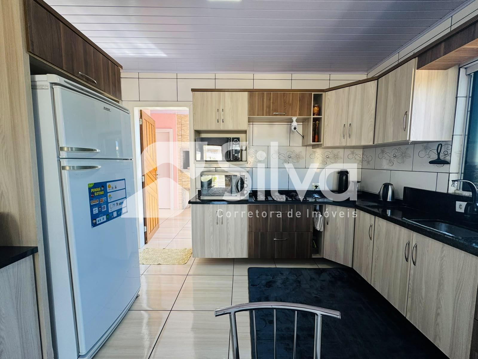 Casa à venda localizada no Bairro Jardim da Colina, Dois Vizinhos-PR.