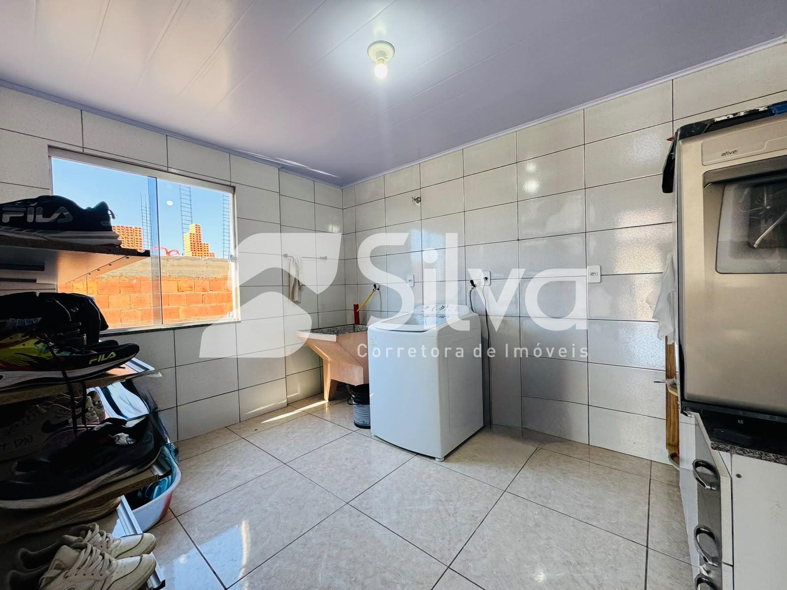 Casa à venda localizada no Bairro Jardim da Colina, Dois Vizinhos-PR.