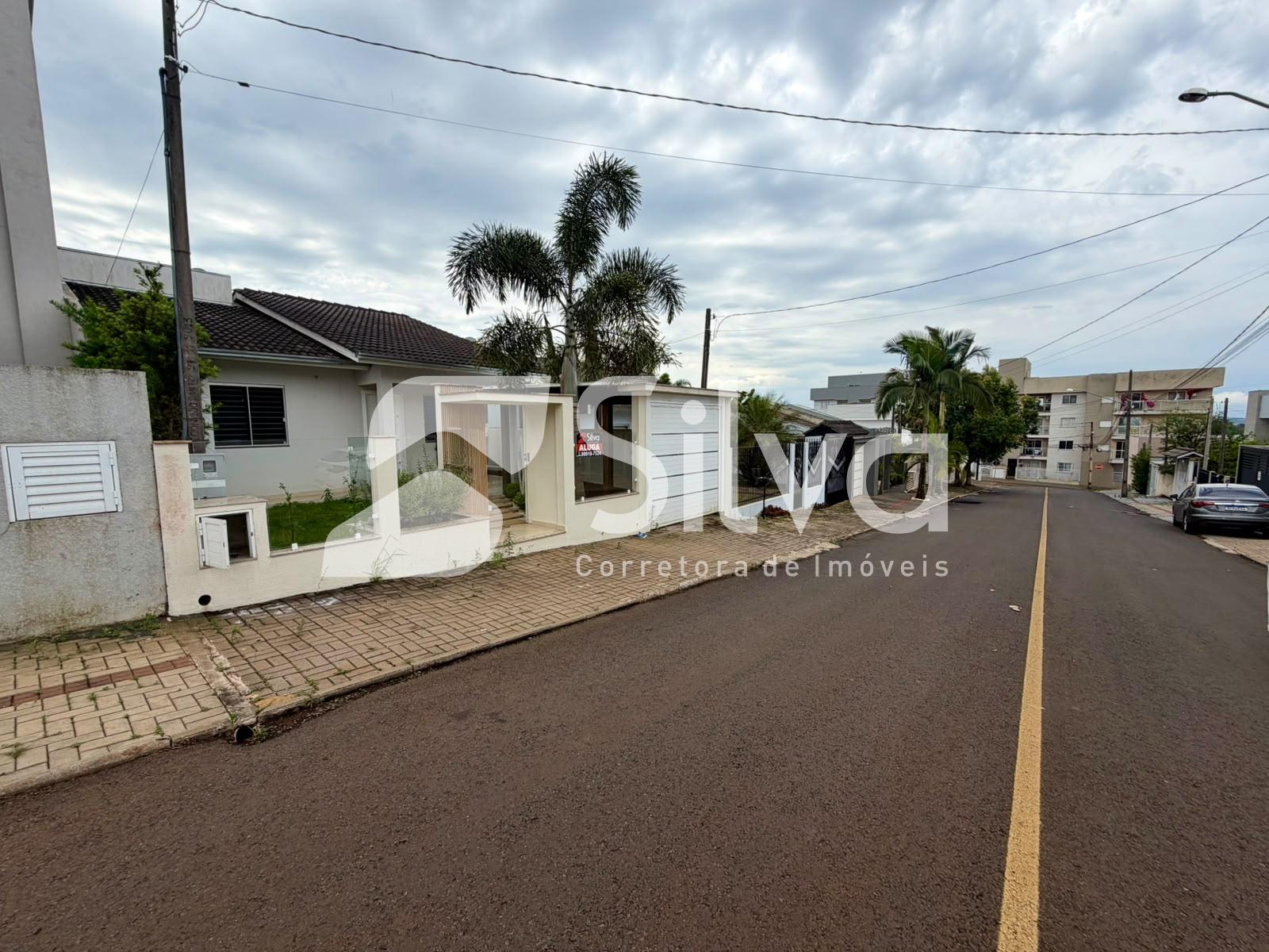 Casa para venda localizada no Loteamento Alto da Luz, Dois Vizinhos-PR.