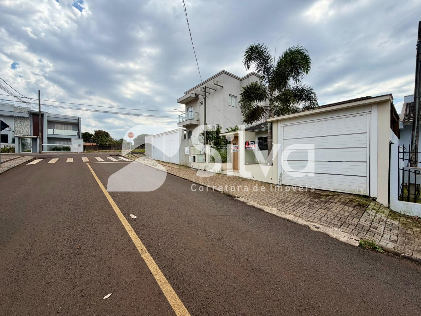 Casa para venda localizada no Loteamento Alto da Luz, Dois Vizinhos-PR.