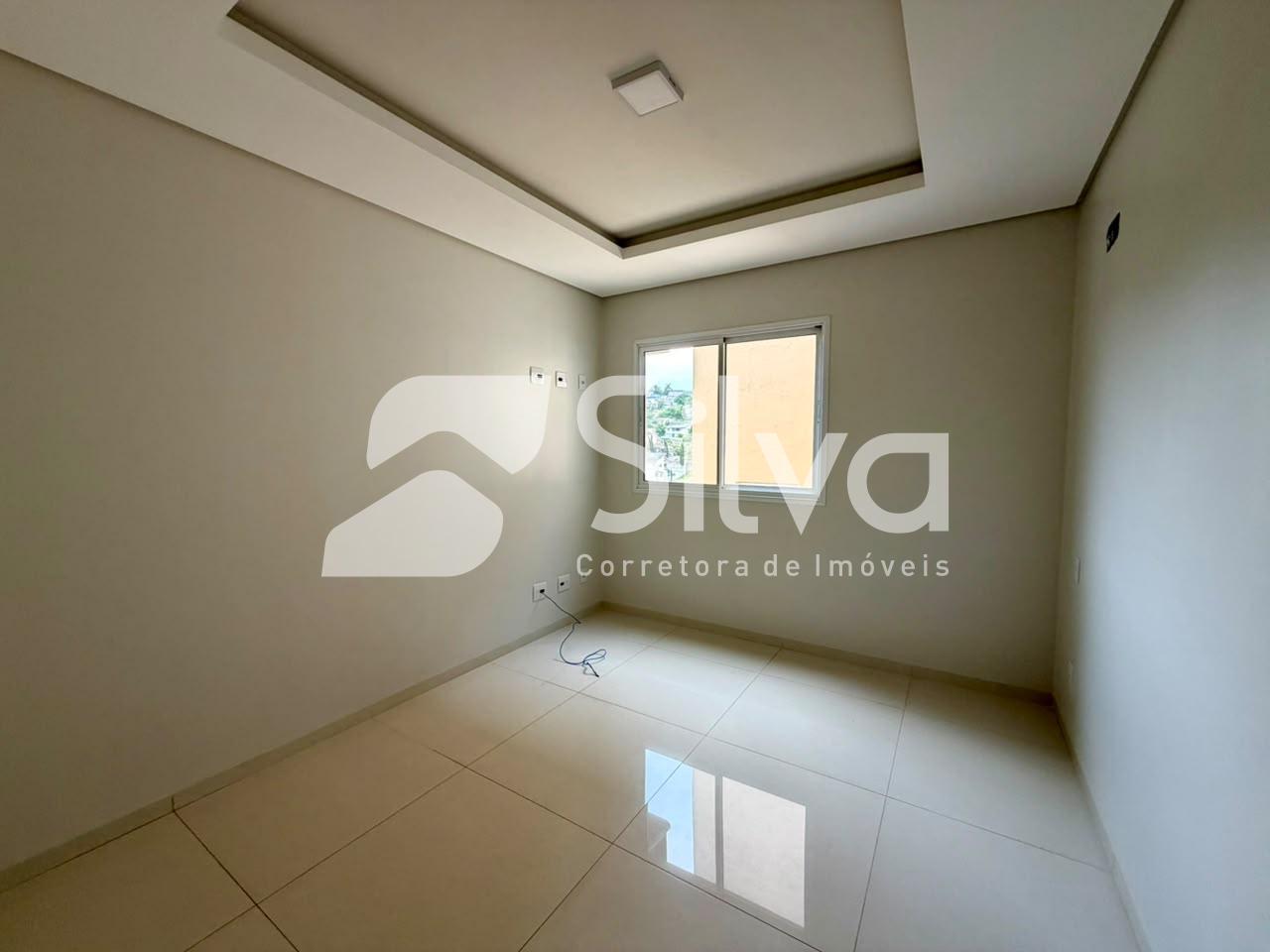 Apartamento para locação com 01 suíte e 02 dormitórios - Centro Norte.