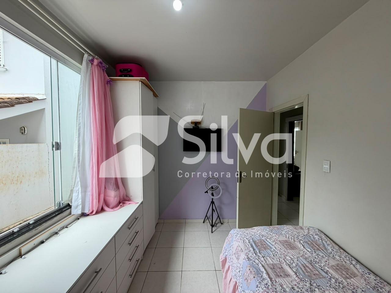 Casa à venda localizada no Bairro das Torres, Dois Vizinhos-PR.
