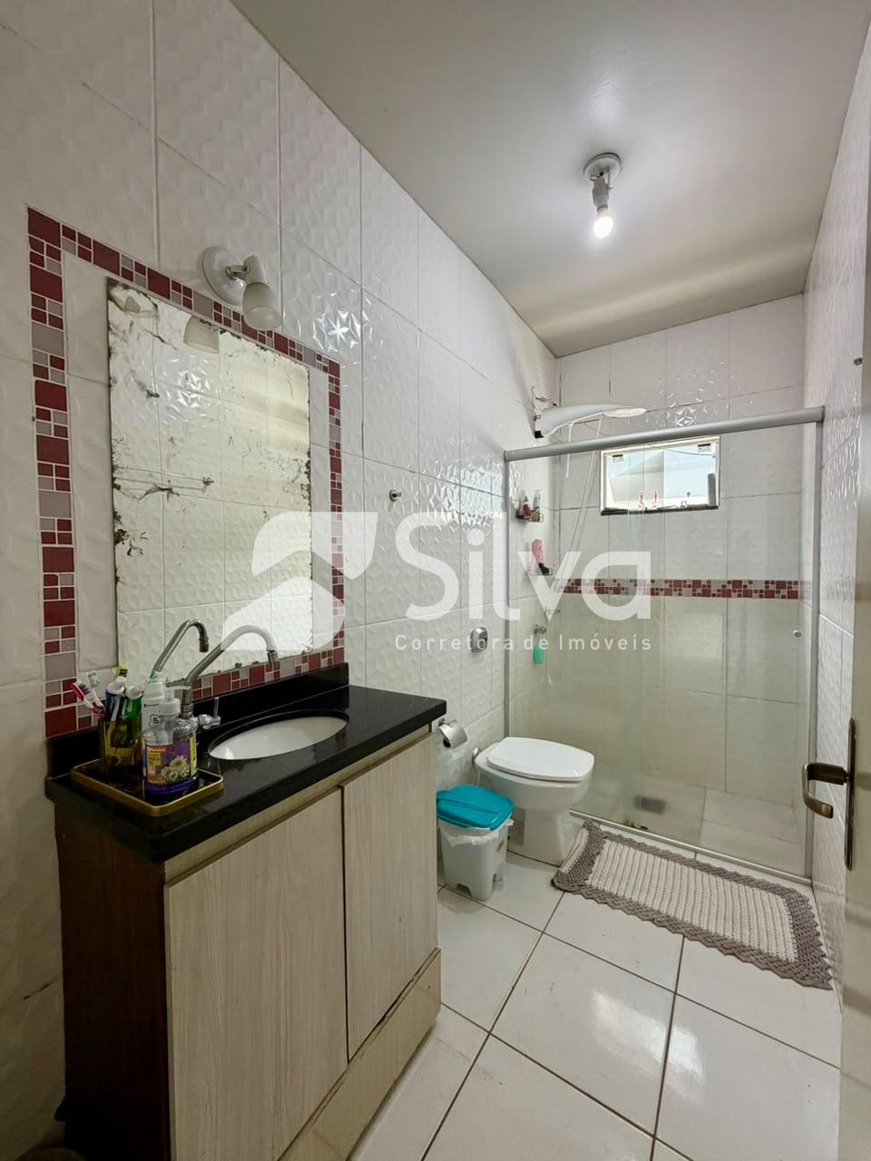 Casa à venda localizada no Bairro das Torres, Dois Vizinhos-PR.